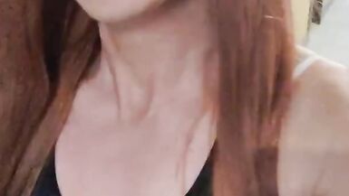 Sissy slut Bess walks outside her condo bottomless to play with herself - 11 image