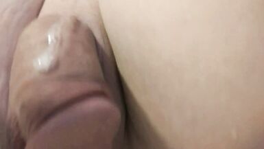 Jenna playing with her dildo in the bath until she cums - 4 image