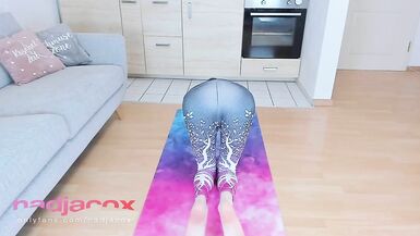 slim shemale do her daily fitness program and cum - 4 image