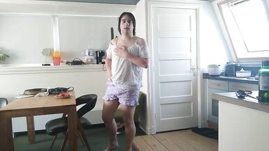 I cum on strawberries and eat them - 4 image