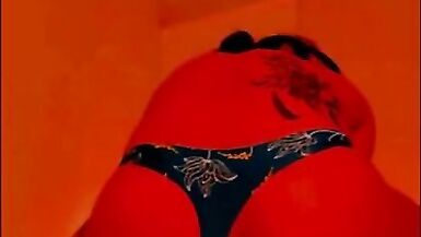 Tea Cowgirl Riding a Dildo and Cums - 6 image