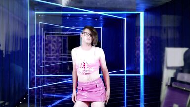 Trans sissy gurl striptease lap dance and riding dildo - 5 image