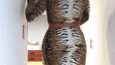 Thrya's encasement (trans, fetish, pantyhose, upskirt, feminization, crossdress, female mask, mask) - 11 image