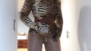 Thrya's encasement (trans, fetish, pantyhose, upskirt, feminization, crossdress, female mask, mask) - 12 image