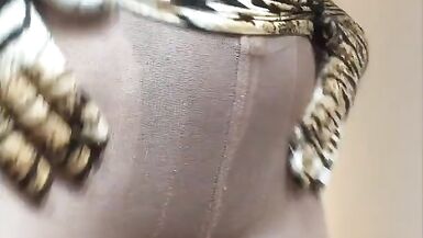 Thrya's encasement (trans, fetish, pantyhose, upskirt, feminization, crossdress, female mask, mask) - 13 image