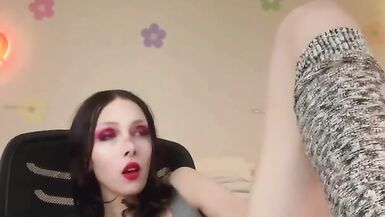 Slavic transgirl has a surprise, fucks herself and cums