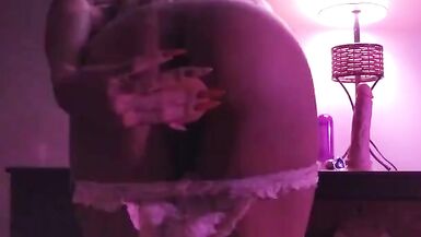 Trans loirinha brincando e gemendo bem gostoso - 9 image