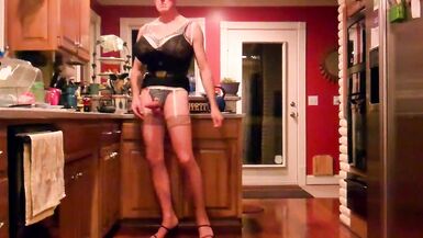 20120109 kitchen dressup - 7 image