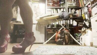 15 minutes of High heels trainings for Sissy Lilli - 9 image