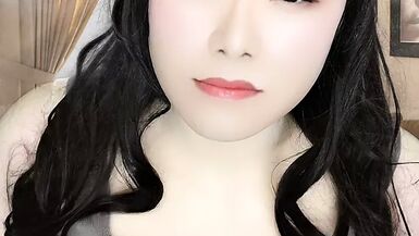 I am Dina!! welcome me back. Shemale ladyboy masturbation - 1 image