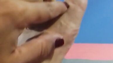 Working my feet and cum - 8 image