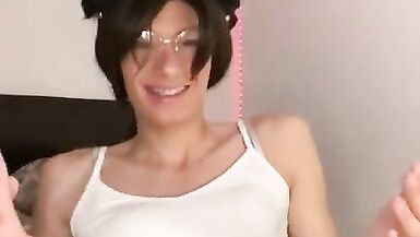 Asian trans sissy takes Big dildo anal fuck - 3 image