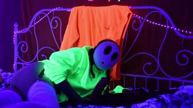 Amy Kitty's: If it Fits.. I Sits!! Sleipnir Bad Dragon Review (Shyguy Femboy Cosplay) - 1 image