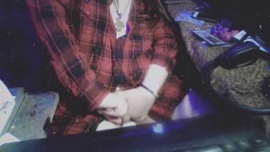 Femby Tranner jerking off - 4 image