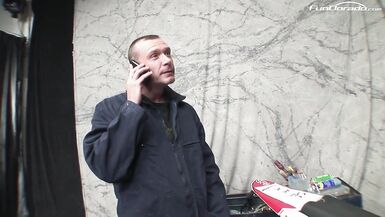 in der Werkstatt sextreffen mit transen und wilder fickerei - 2 image