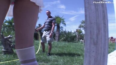 Mit der Peitsche auf die Lady Boys - 2 image