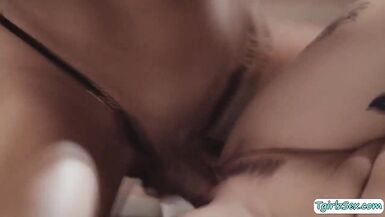 Busty brunette ts Jade Venus pussy fucks stepmom Joanna Angel - 11 image