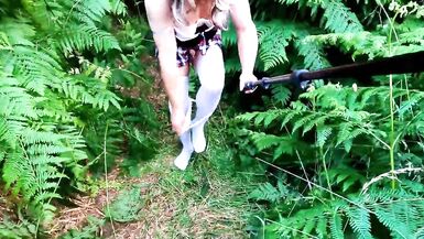 amateur crossdresser kellycd2022 stripping pissing and masturbating outdoor in the woods - 10 image
