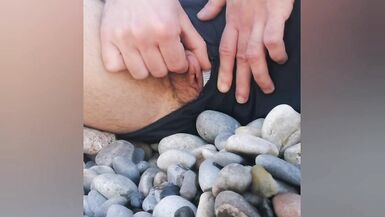 Ruined on the beach, I run to job and I have 2 in the bath - 4 image