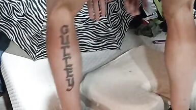 Solo twerk first time - 8 image