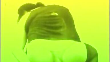 Peruvian fat slut stretches her anus until she can't do it anymore with a deep dildo. Fat shemale in anal insertions - 2 image