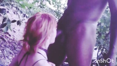 Tgirl Rosie gives out a free show on the river - 12 image