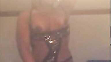 Black Shemale loves to show herself - 5 image