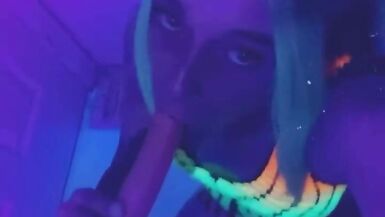 Party Girl Wants Cock at the Club - 6 image