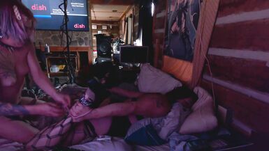 Amateur Homemade Transbians; Synnz & Mistress Cyanide Making Passionate Love In Bed - 4 image