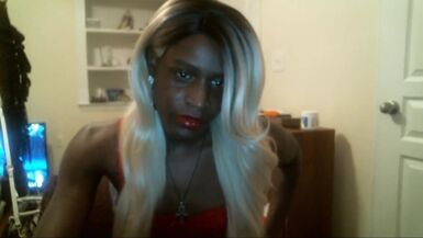 Streaming session with loyal fan end in sexy cumshot - 1 image