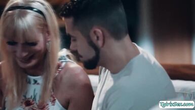 Hunk straight guy anal fucks busty blonde tranny Jamie French