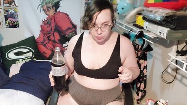 Coke and mentos belly inflation with belching - 2 image