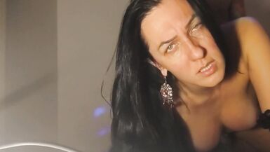 Chupada gulosa na travesty gostosa - 10 image