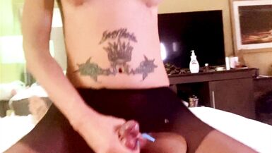 Trans flip suck with cum in mouth - 9 image