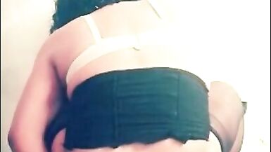 Peruvian shemale eats pickles up her ass, chewing with her anus anal insertion - 6 image