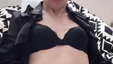 Sissy Serina love to show her masturbation - 4 image