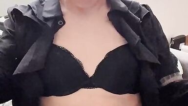 Sissy Serina love to show her masturbation - 5 image