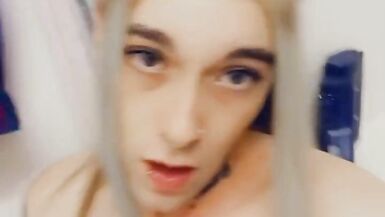 Sexy White Lingerie Babe Shows off her Clitty and Body - 4 image