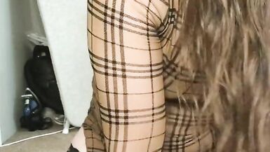 krttr takes a giant dildo! - 14 image