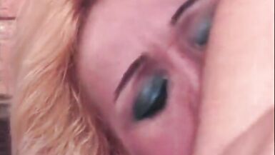 Hot inexperienced tranny gets her massive cock sucked by brunette babe in bed