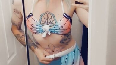 Beach Babe Ready For Some Fun - 3 image