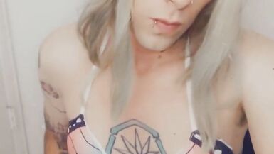 Beach Babe Ready For Some Fun - 9 image