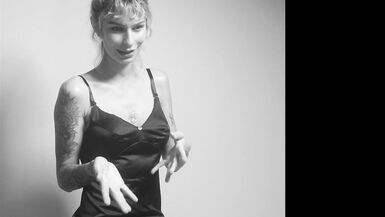 Does Penis Size Matter? Q&A With Model and Performer Flowerava - 14 image