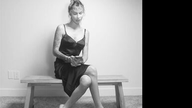 Does Penis Size Matter? Q&A With Model and Performer Flowerava - 2 image