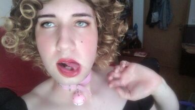 Old teacher wants to fuck a inexperienced girl but terribly fails