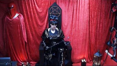 QUEEN OF DARKNESS !!! - 2 image