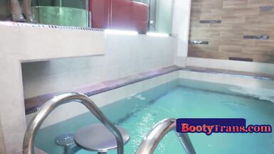 Bigbooty Latina transgender gets nailed by unsaddled guy - 4 image