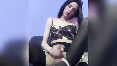 TRANS VERGONA JALANDO BY VIDEO CALL - 11 image