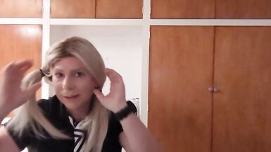 Sexy college girl, with something extra! - 3 image