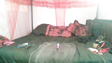 vaping, bouncing and cum drinking - 4 image